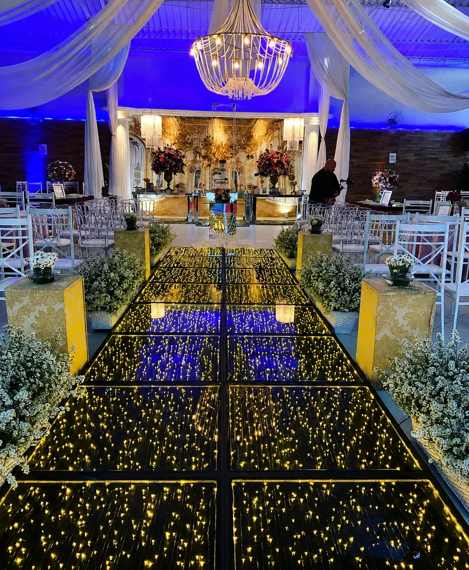 Pista de LED em casamento atendido pela CSOM